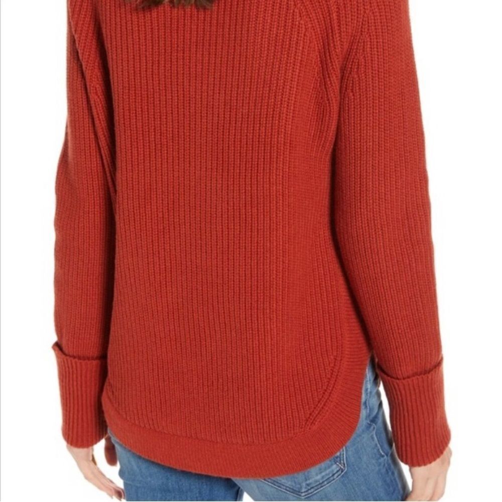 Treasure & Bond Mock Neck sweater Medium in red ochre - Picture 3 of 6